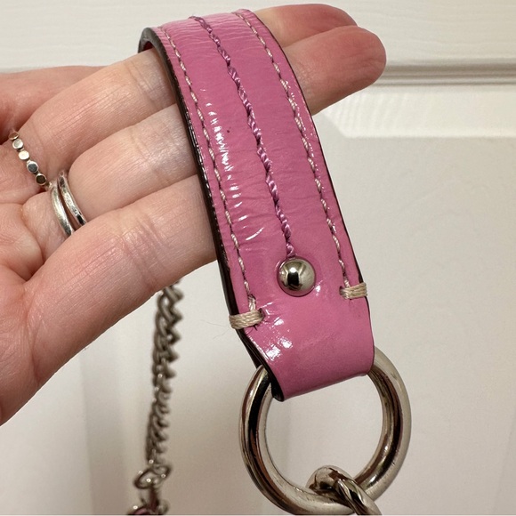 Coach Soho Chain Buckle Pink Patent Leather Shoulder Bag Vintage Y2K - Picture 8 of 12